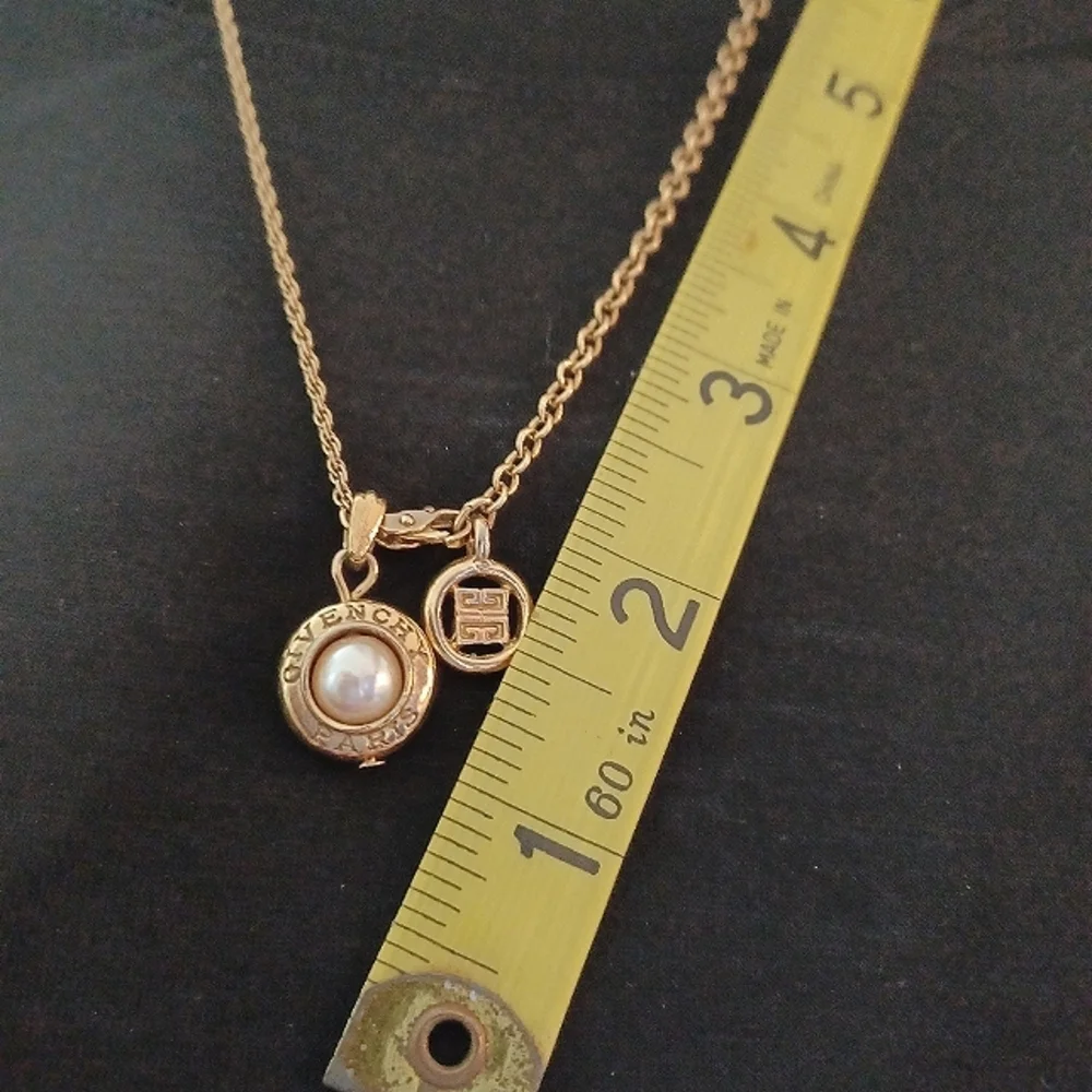 Rare Givenchy Paris Faux Pearl Matte Gold Necklace Vintage 1980s